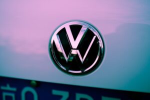 logos automobiles